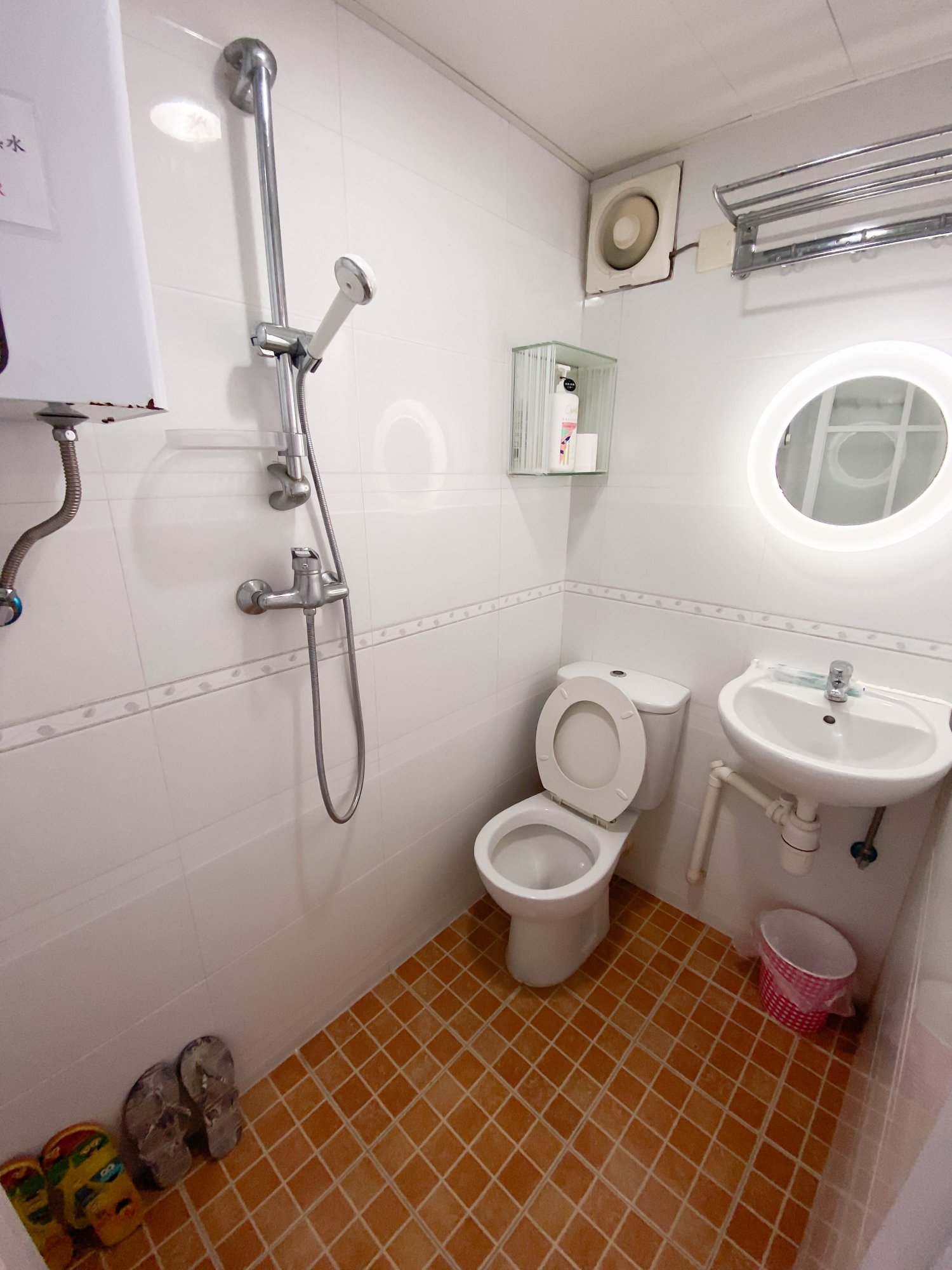 MM Standard Double Room B (Twin Bed)