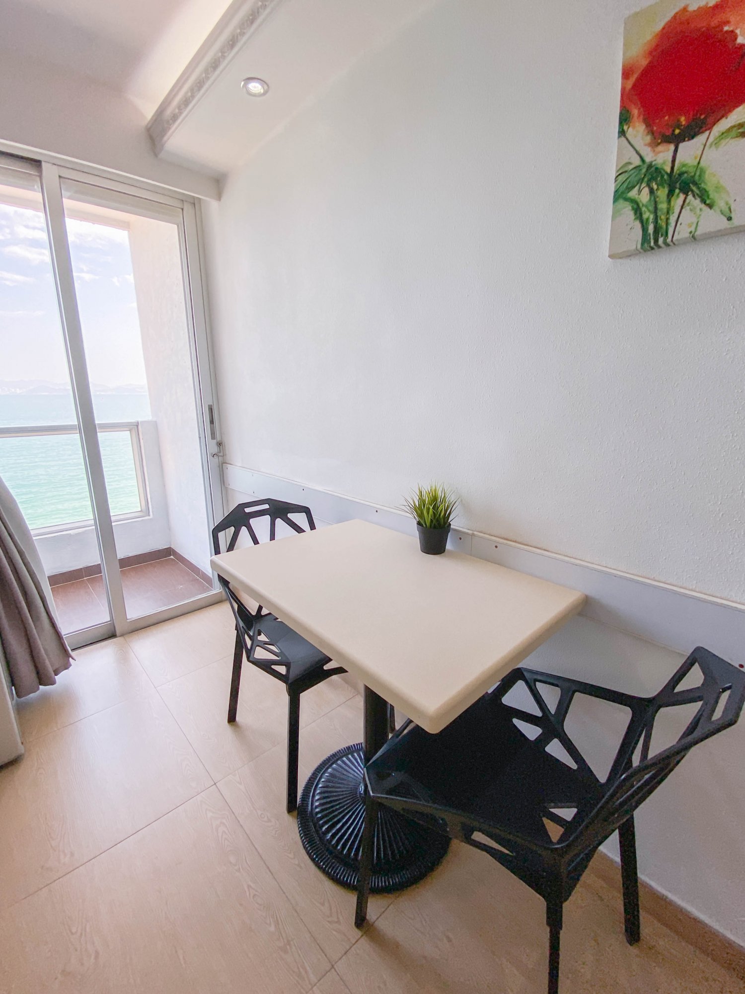 MM303A Sea View Double Suite